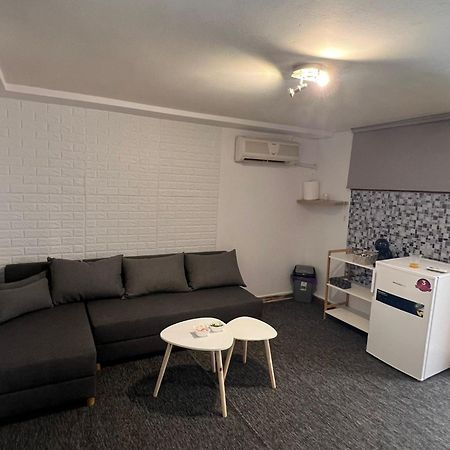 Studio Δωμάτιο 埃雷特里亚 外观 照片